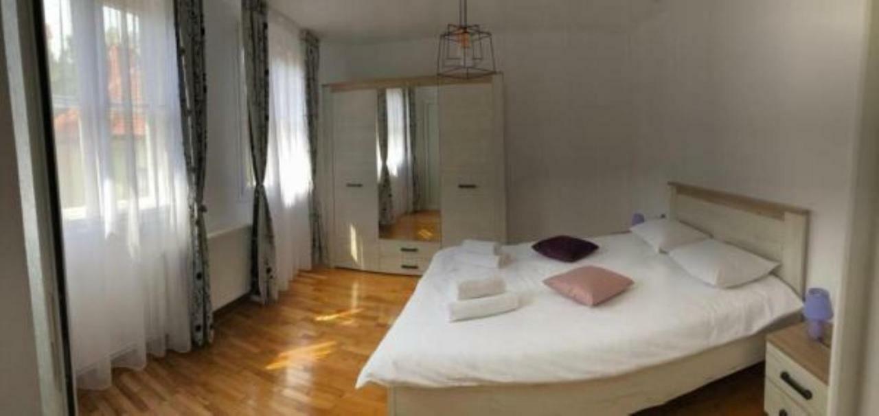Casa Alise-Luise Lejlighed Braşov Eksteriør billede